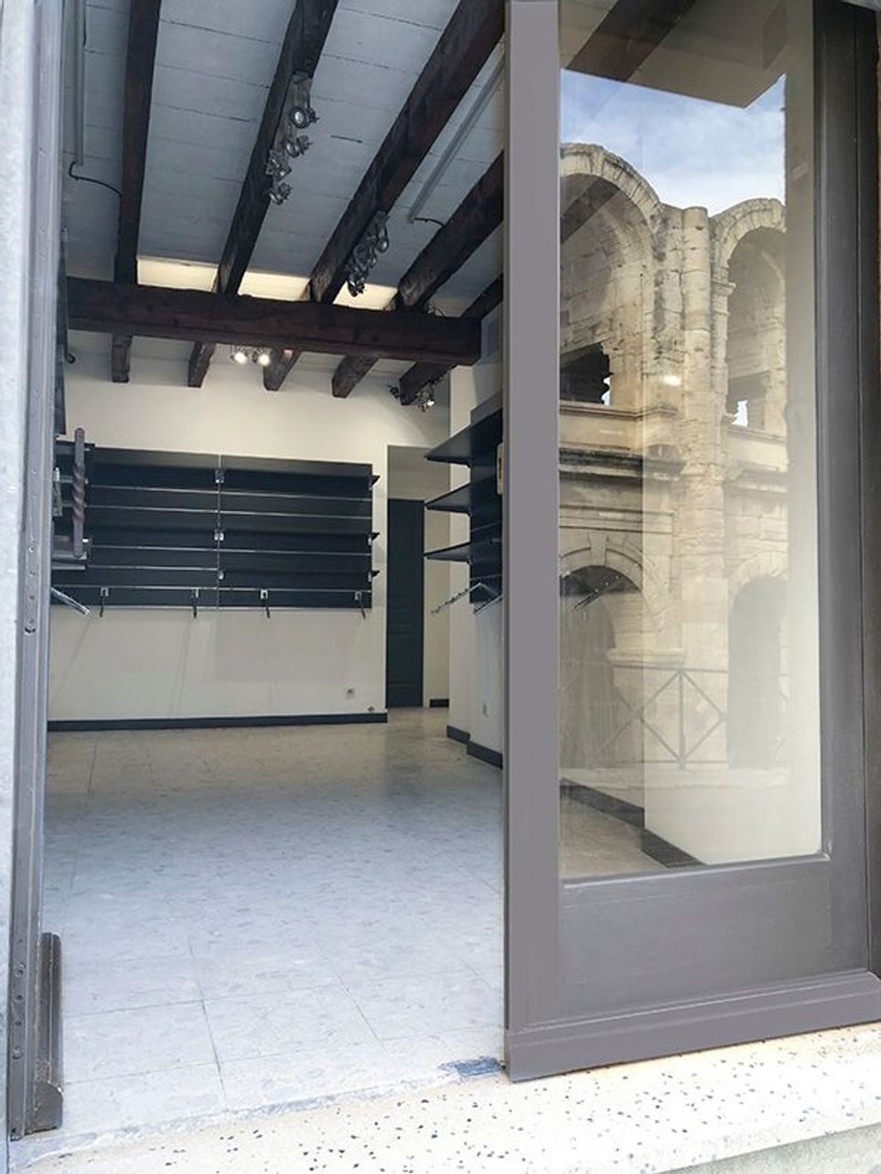 Photo de la boutique Espace Vincenette Arles 0